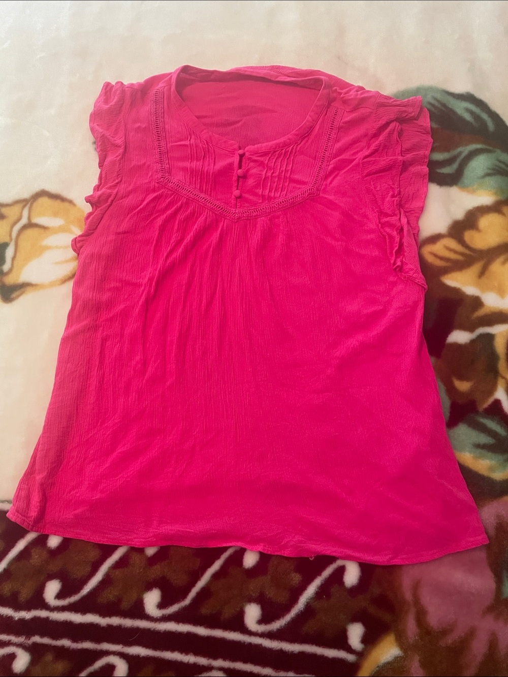 Women’s Pink Ruffled Sleeve Top Size Large